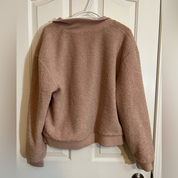 Women’s teddy style pink jacket - Picture 3 of 4